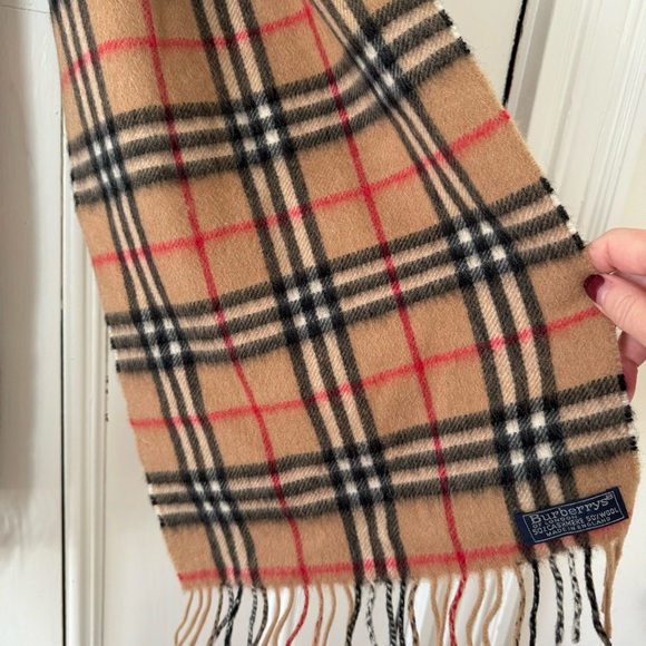Vintage Burberrys Nova Check Wool Cashmere Scarf - Picture 4 of 8